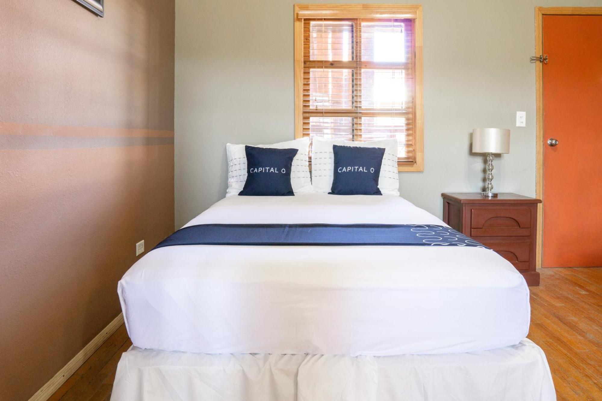 Capital O Hotel Villa Azura Текате Экстерьер фото