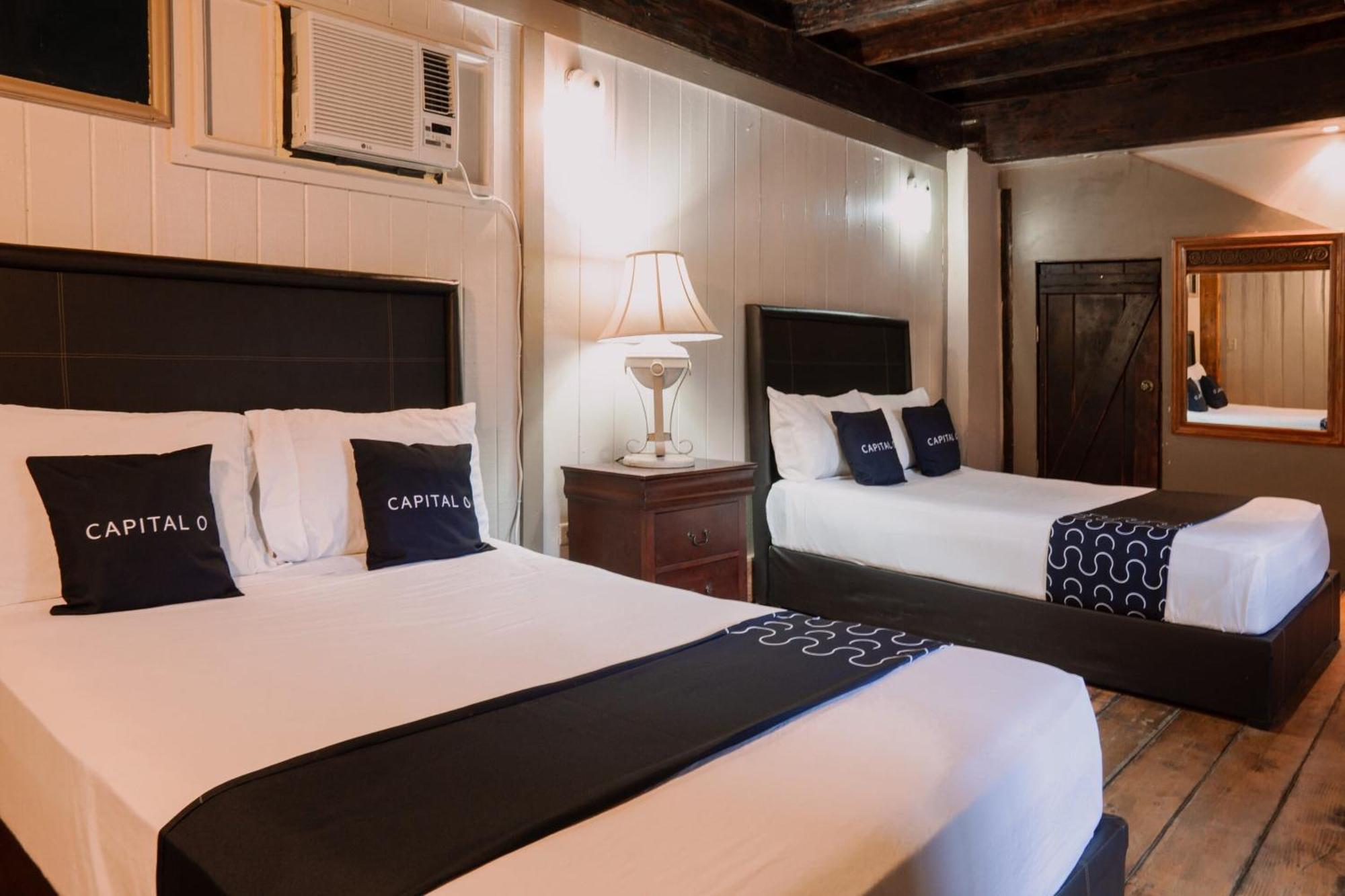 Capital O Hotel Villa Azura Текате Экстерьер фото
